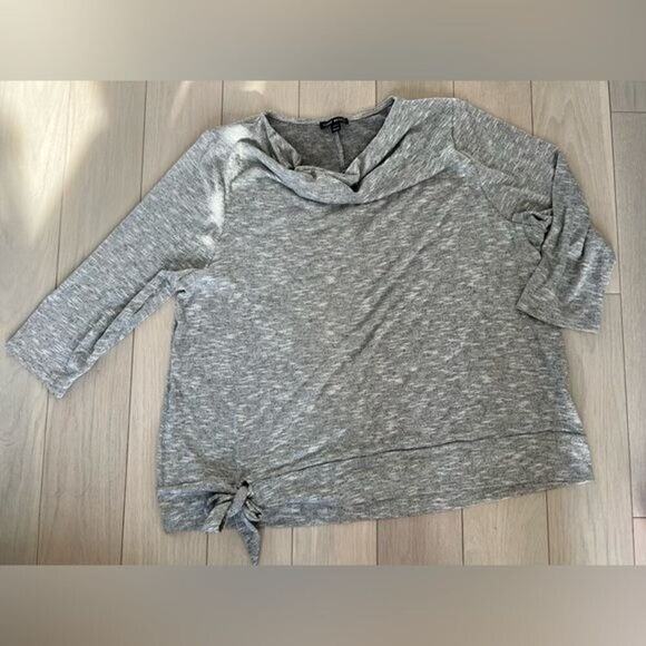 Lane Bryant 3/4th Sleeved Top Size 18/20 - Picture 1 of 4